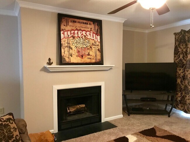 Building Photo - Ghent