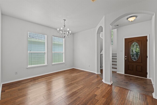 Building Photo - 12850 Pecan Shores Dr