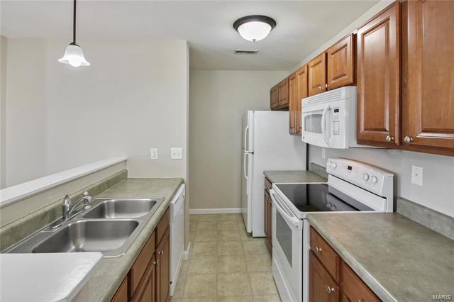 Building Photo - 280 Stonewall Creek Dr