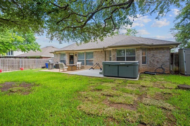 Building Photo - 1109 Red Ranch Cir