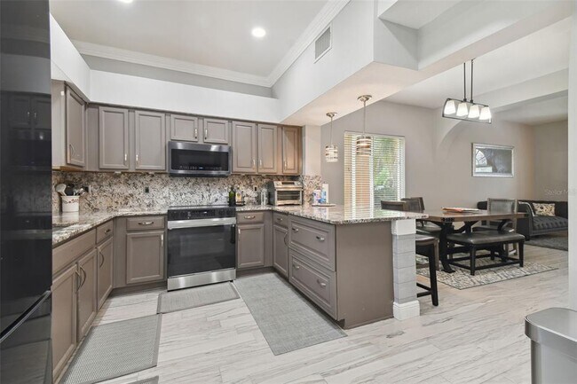 Building Photo - 19426 Sandy Springs Cir