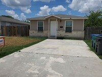 Building Photo - 203 Carranza St