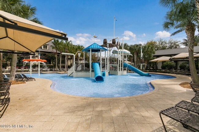Building Photo - 311 Bay Lk Dr