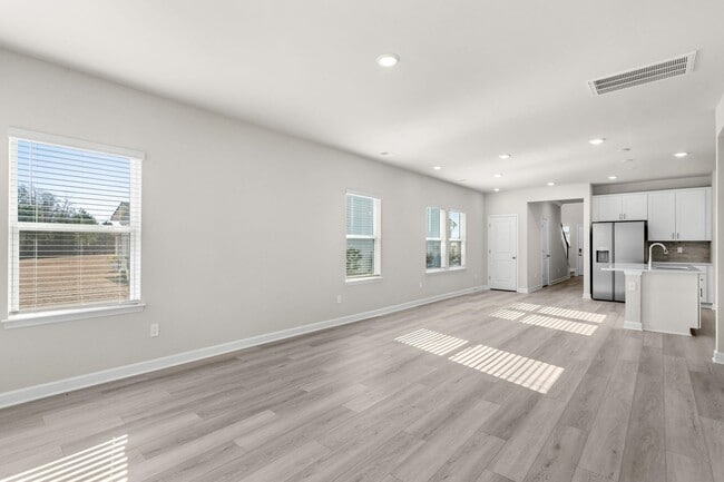 Building Photo - 2048 Copper Crk Lp