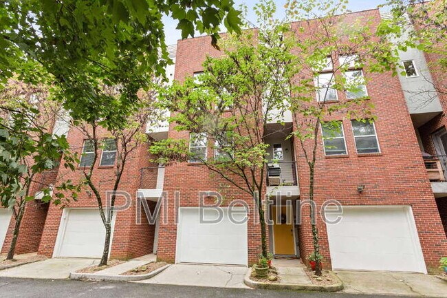 Building Photo - 988 DeKalb Ave NE