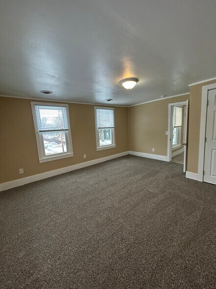 Building Photo - 401 Hannibal St