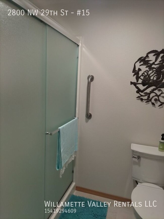 Building Photo - Furnished townhouse in NW Corvallis