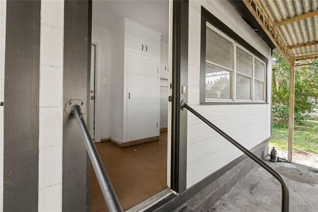 Building Photo - 4325 US-17