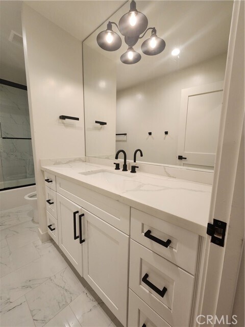 Building Photo - 120 S Francisca Ave