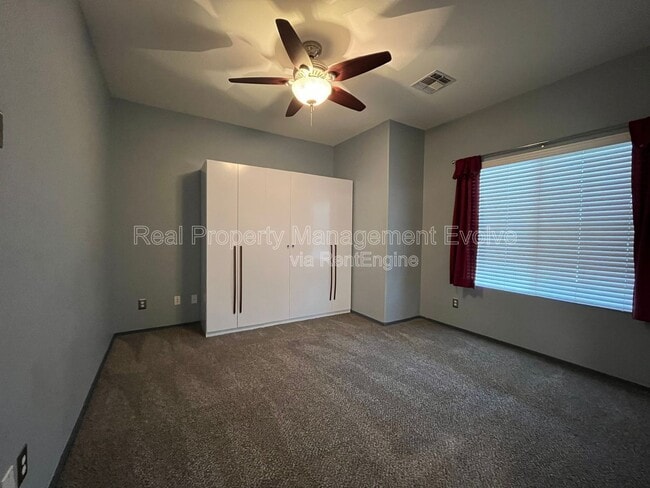 Building Photo - 2825 E Trigger Way