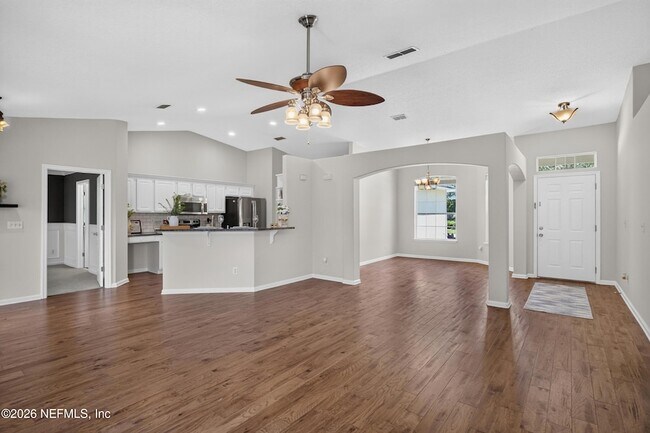 Building Photo - 12838 Chets Creek Dr N