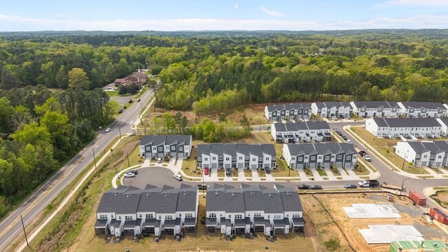 Building Photo - 2010 Titanium Rock Rd