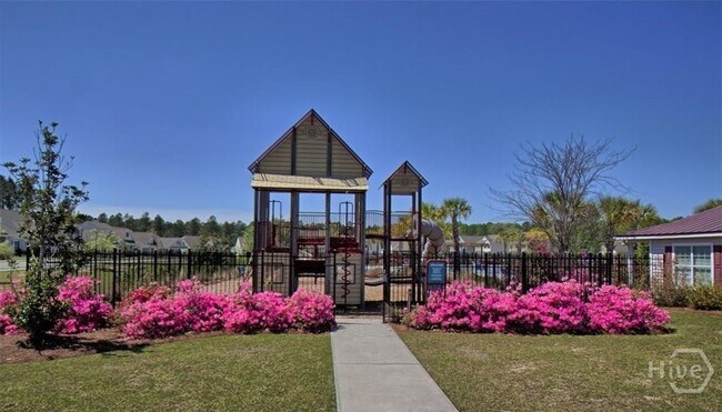 Building Photo - 3 Heavener Rd