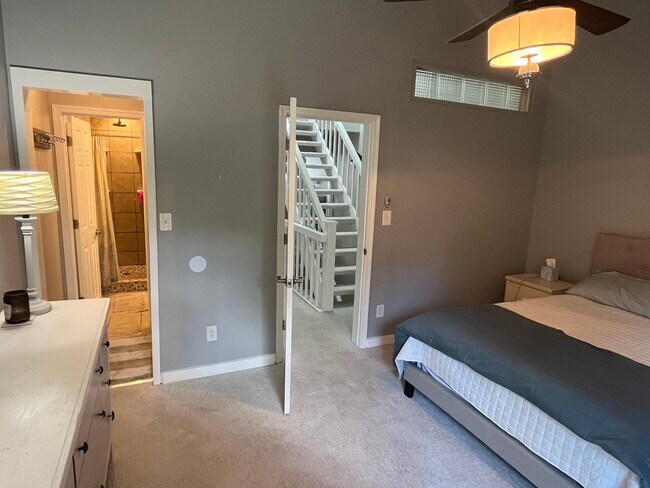 Building Photo - 839 Virginia Beach Blvd