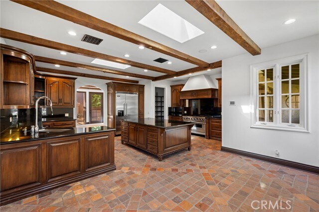 Building Photo - 1316 Beverly Grove Pl