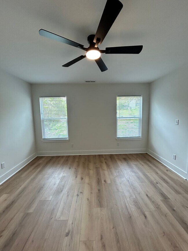 Building Photo - BRAND NEW Charming 3 Beds, 2.5 Baths in Hixson!