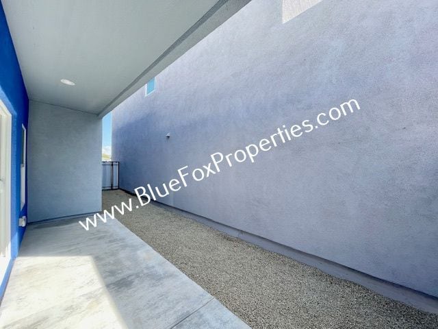 Building Photo - 1820 S Poetry Ln