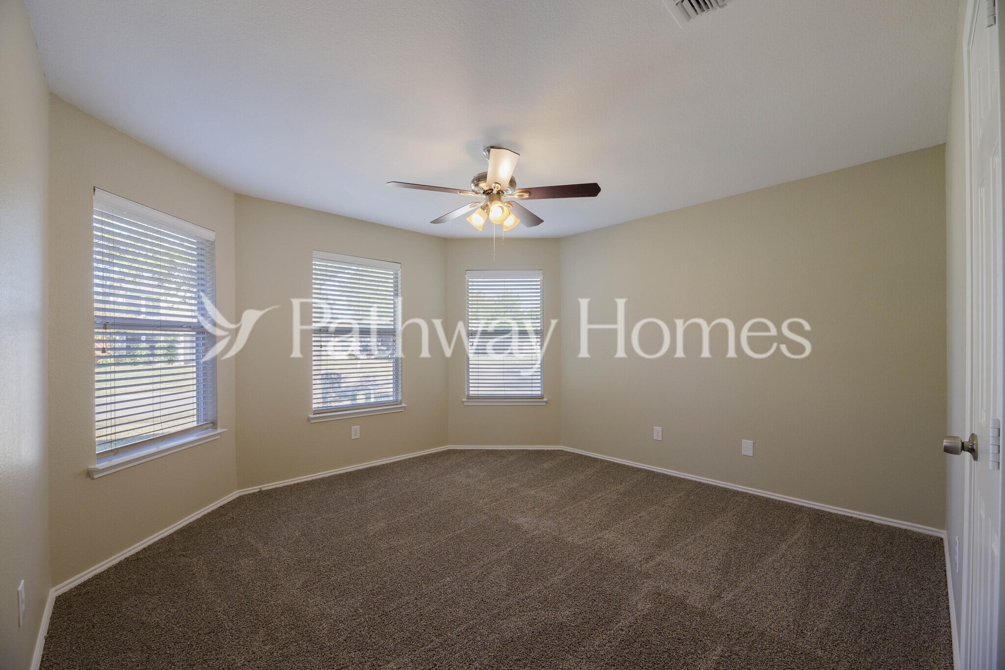 Building Photo - 2628 Terrace Dr