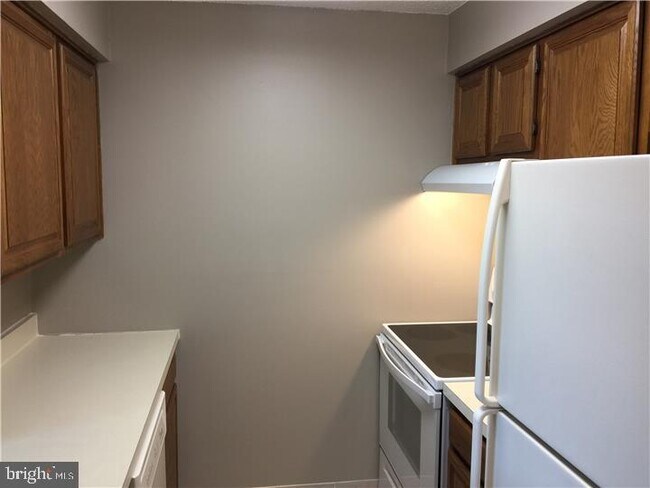 Building Photo - 1309 Ravens Crest Dr