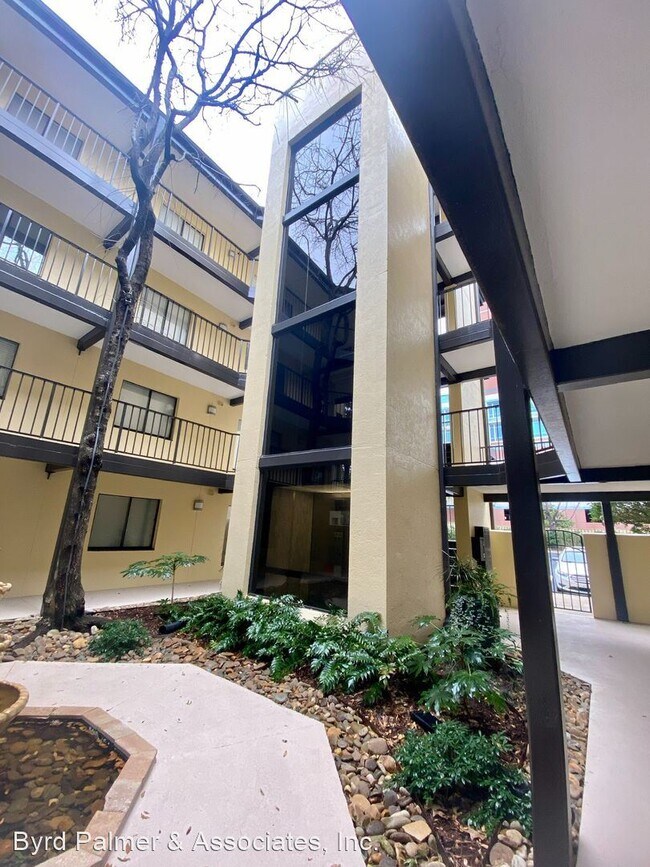 Building Photo - 2 br, 2 bath House - 7600 North Ocean Boul...