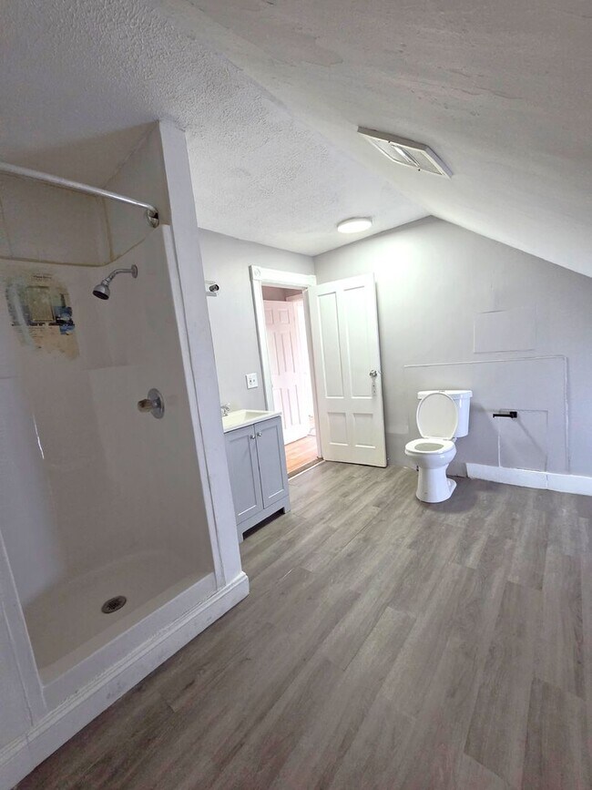 Building Photo - 90-92 Boutwell Street