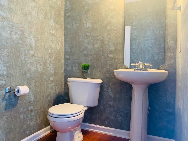 Building Photo - 5407 Shaded Villa Ct