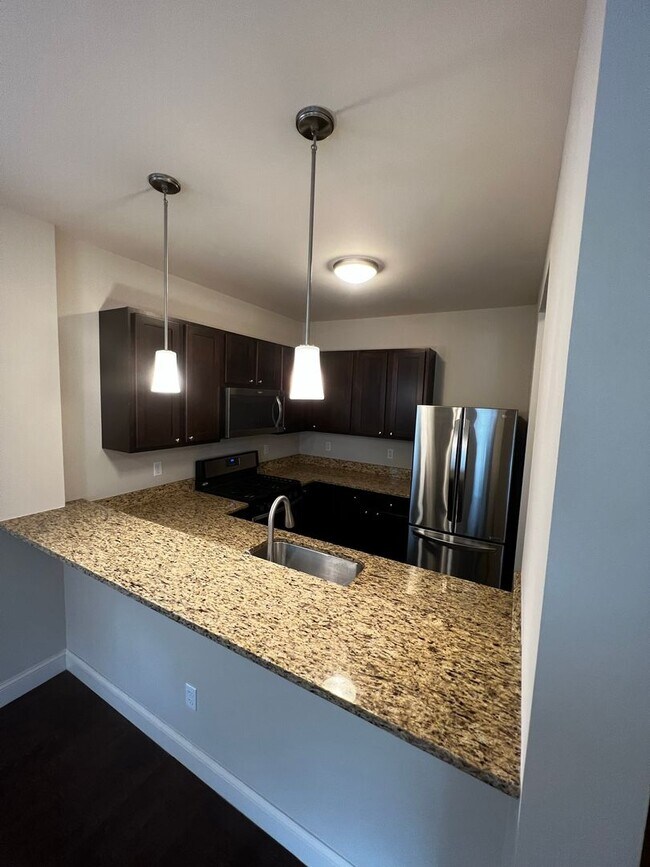 Building Photo - 228 Bayberry Cir