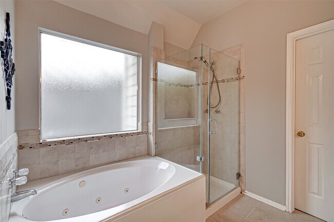 Building Photo - 2130 Autumn Fern Dr
