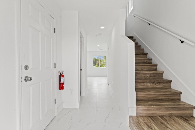 Building Photo - 4498 SW Port St Lucie Blvd