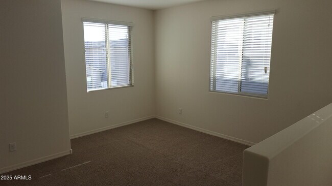 Building Photo - 2258 S Wallrade Ln