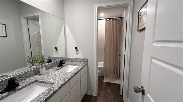 Building Photo - 1025 Wind Drift Wy