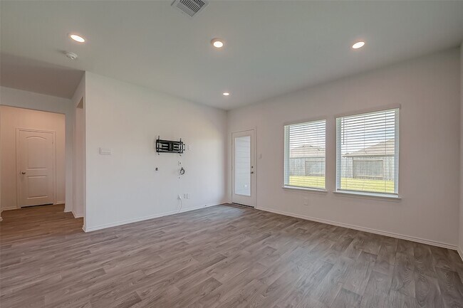 Building Photo - 5343 Pinecliff Grove Ct