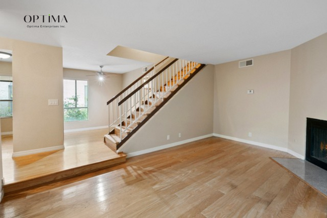 Building Photo - Spacious 3-Bedroom Condo with Private Gara...