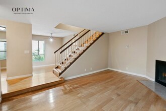 Building Photo - 18411 Hatteras St
