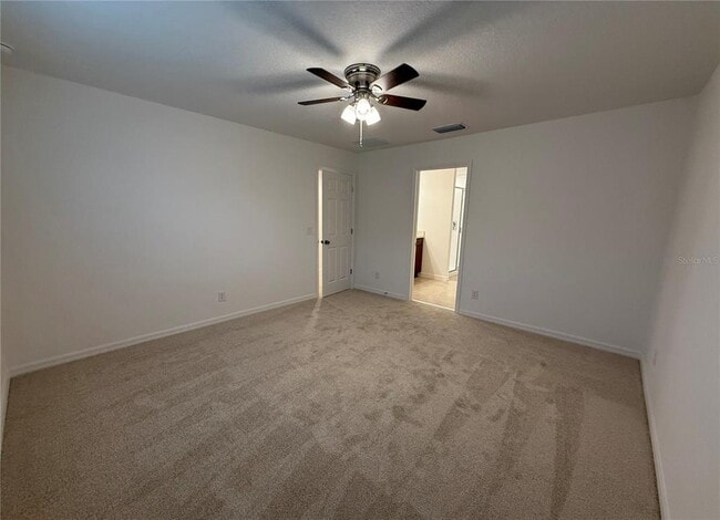 Building Photo - 215 Glass Onion Dr