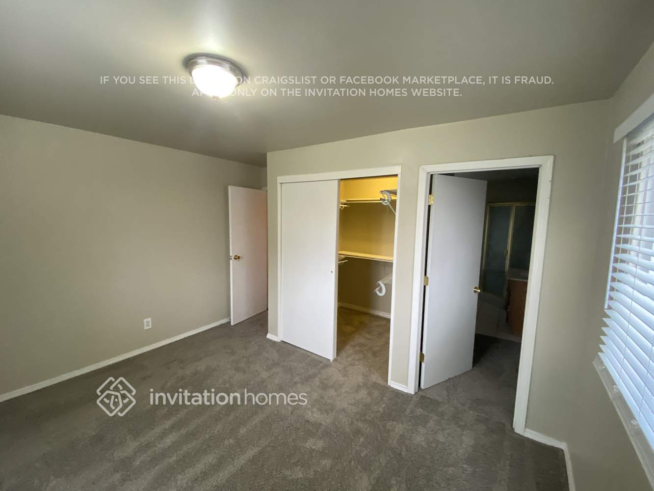 Building Photo - 26120 18th Ave S