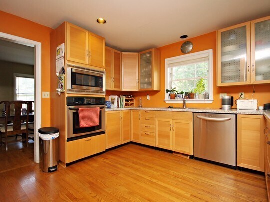 Building Photo - Fifeville/Downtown Home Just Minutes From UVA Medical Center