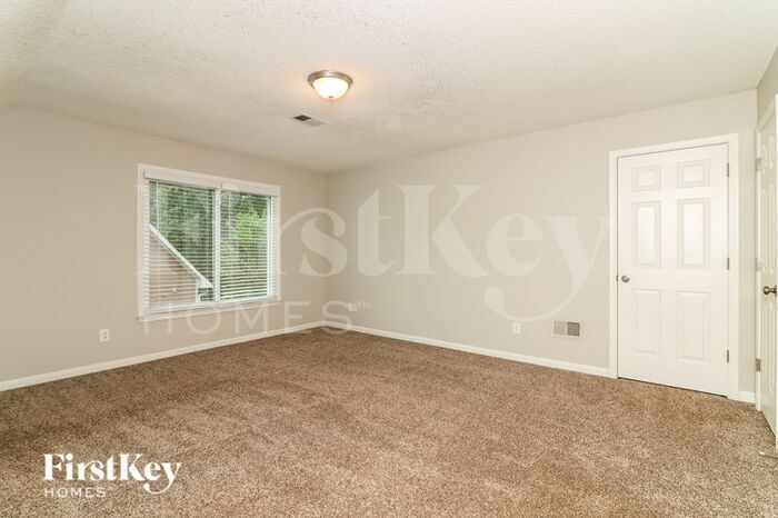 Building Photo - 191 Hunters Creek St