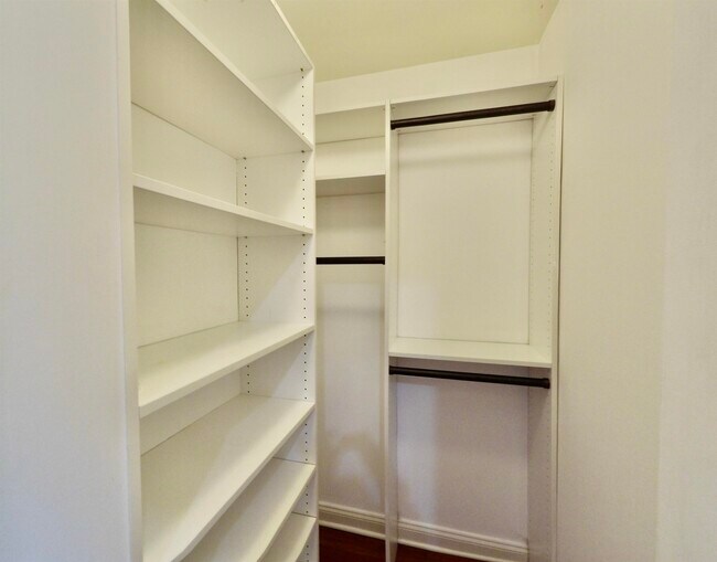 Building Photo - 25 MALLARD Pl