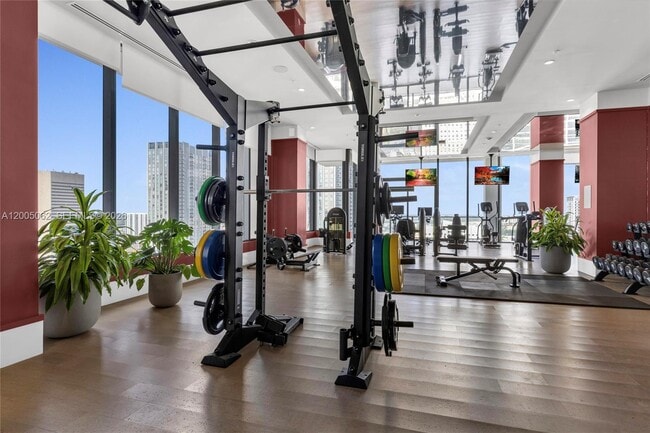 Building Photo - 11 NE 6th St