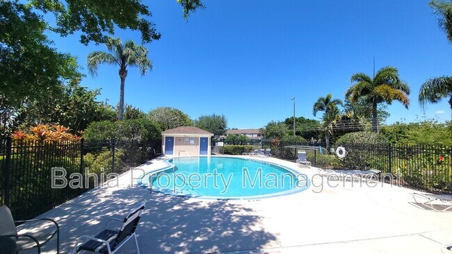 Building Photo - 6235 Bayside Key Dr