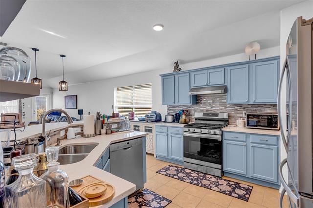 Building Photo - 3524 Lake Hill Ln