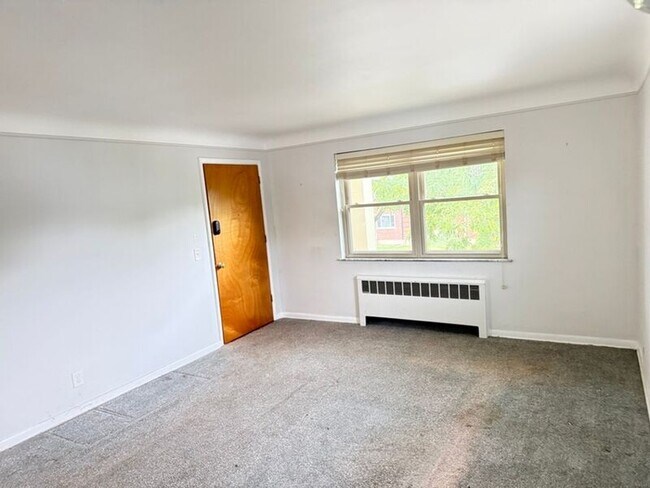 Building Photo - 7134 Delaware Ave