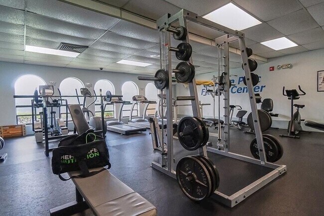 Building Photo - 2358 NW 37th Ave