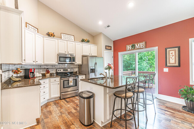 Building Photo - 55 Bridle Path Cir