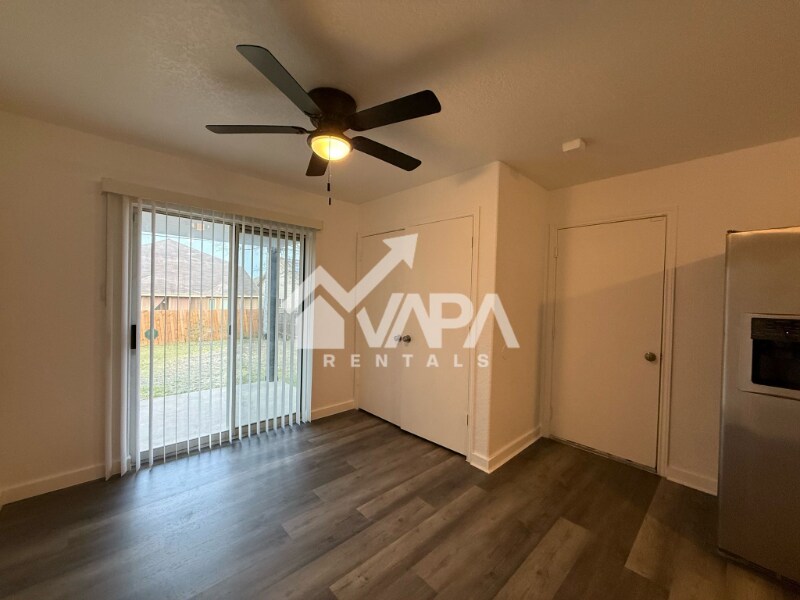 Building Photo - 4411 Mystic Sunrise Dr