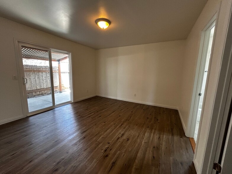 Building Photo - 3322-24 Clairemont Mesa Blvd