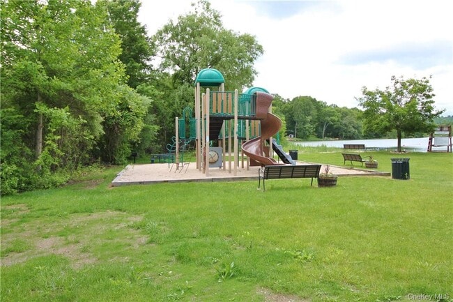 Building Photo - 155 Shear Hill Rd