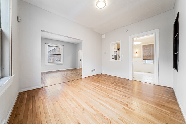 Building Photo - 1453 W 101st St