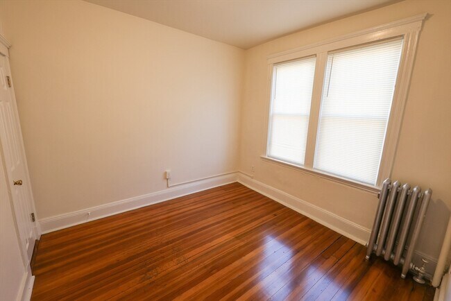 Building Photo - 93 Florida St